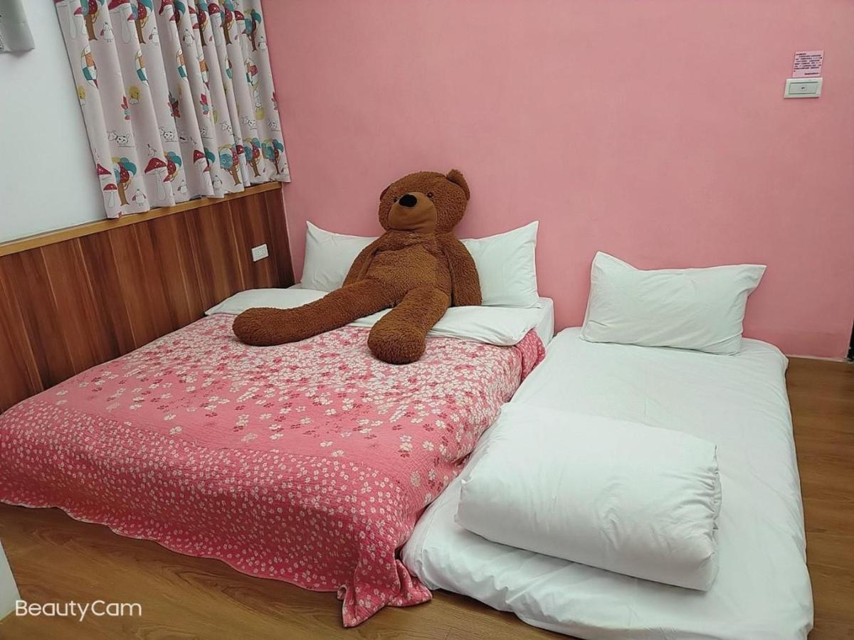 Happy Castle Cottage Hualien City Ngoại thất bức ảnh