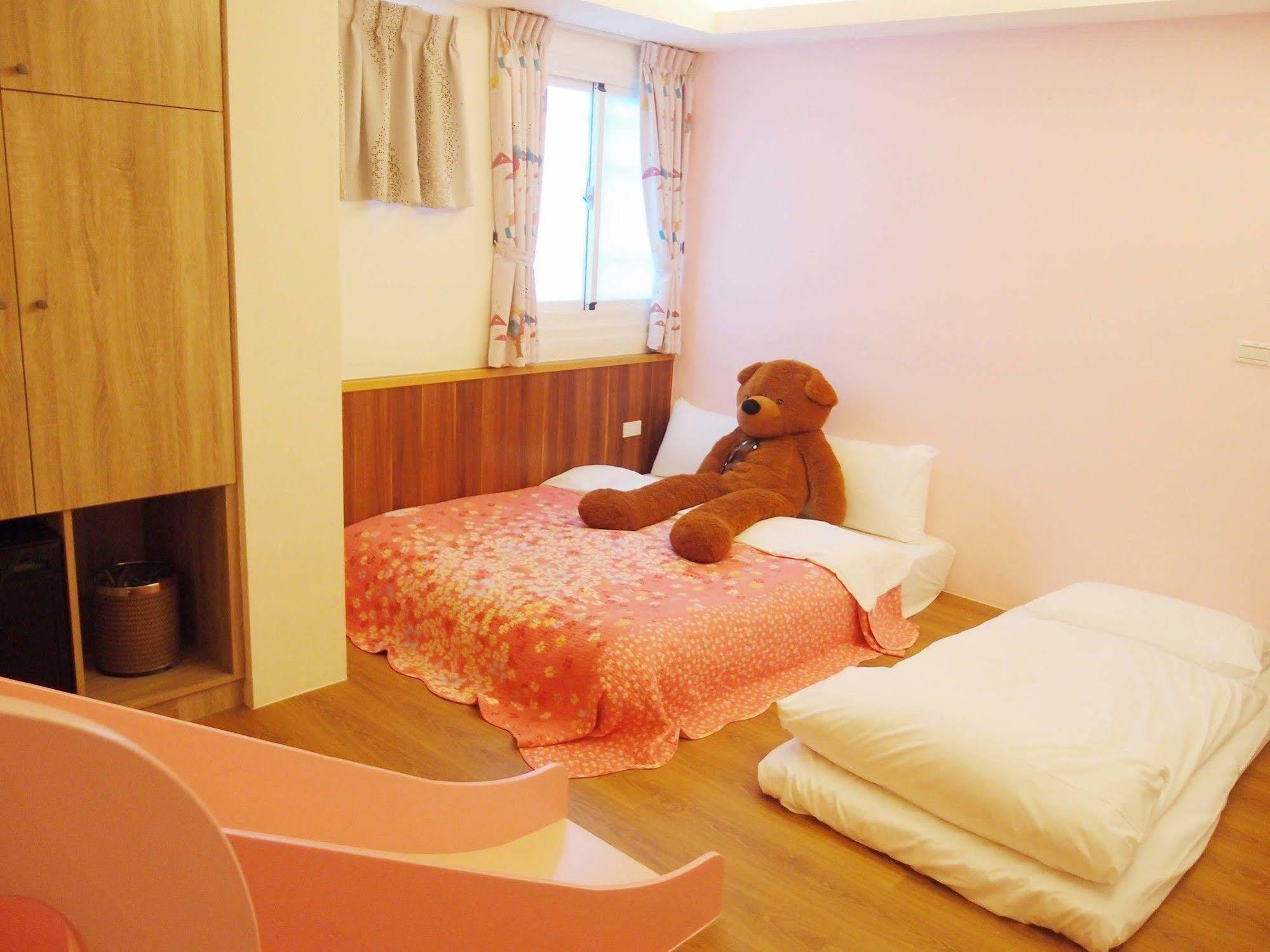 Happy Castle Cottage Hualien City Ngoại thất bức ảnh