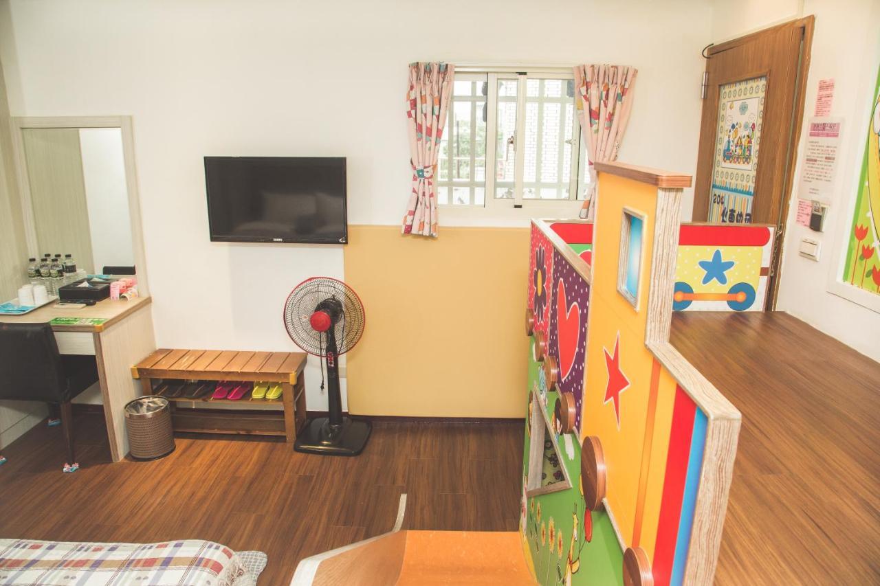 Happy Castle Cottage Hualien City Ngoại thất bức ảnh